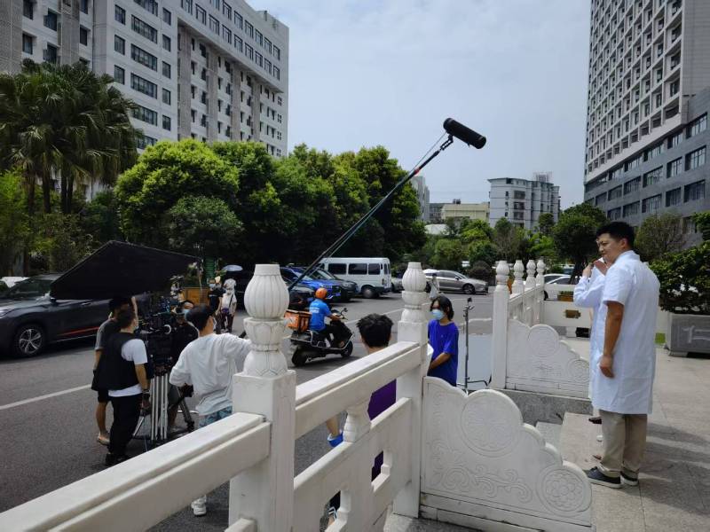 海城区广告片拍摄公司低成本实现高规格制作的诀窍